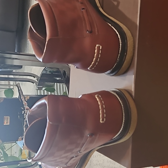 Louis Vuitton men boots! Burgundy! - Picture 3 of 5